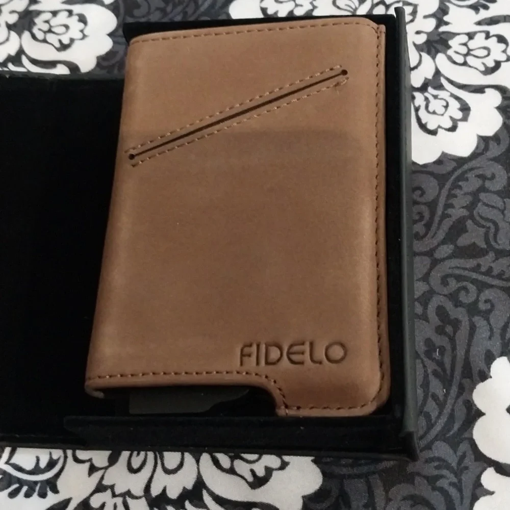 New Fidelo Wallet RFID